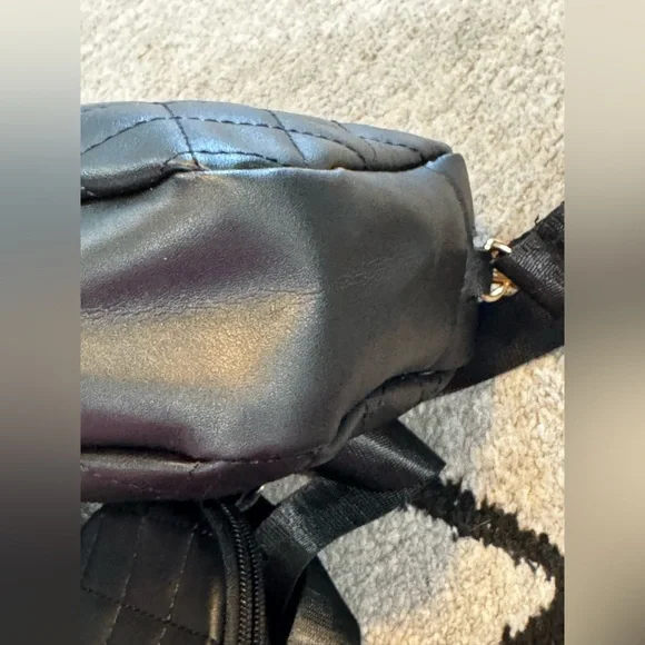 Black Diamond Faux Leather Quilted Shoulder Bag - Picture 7 of 9
